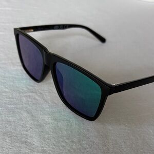 CaliBlue Black Frame Sunglasses with Green Blue Mirrored Reflective Lenses boxy